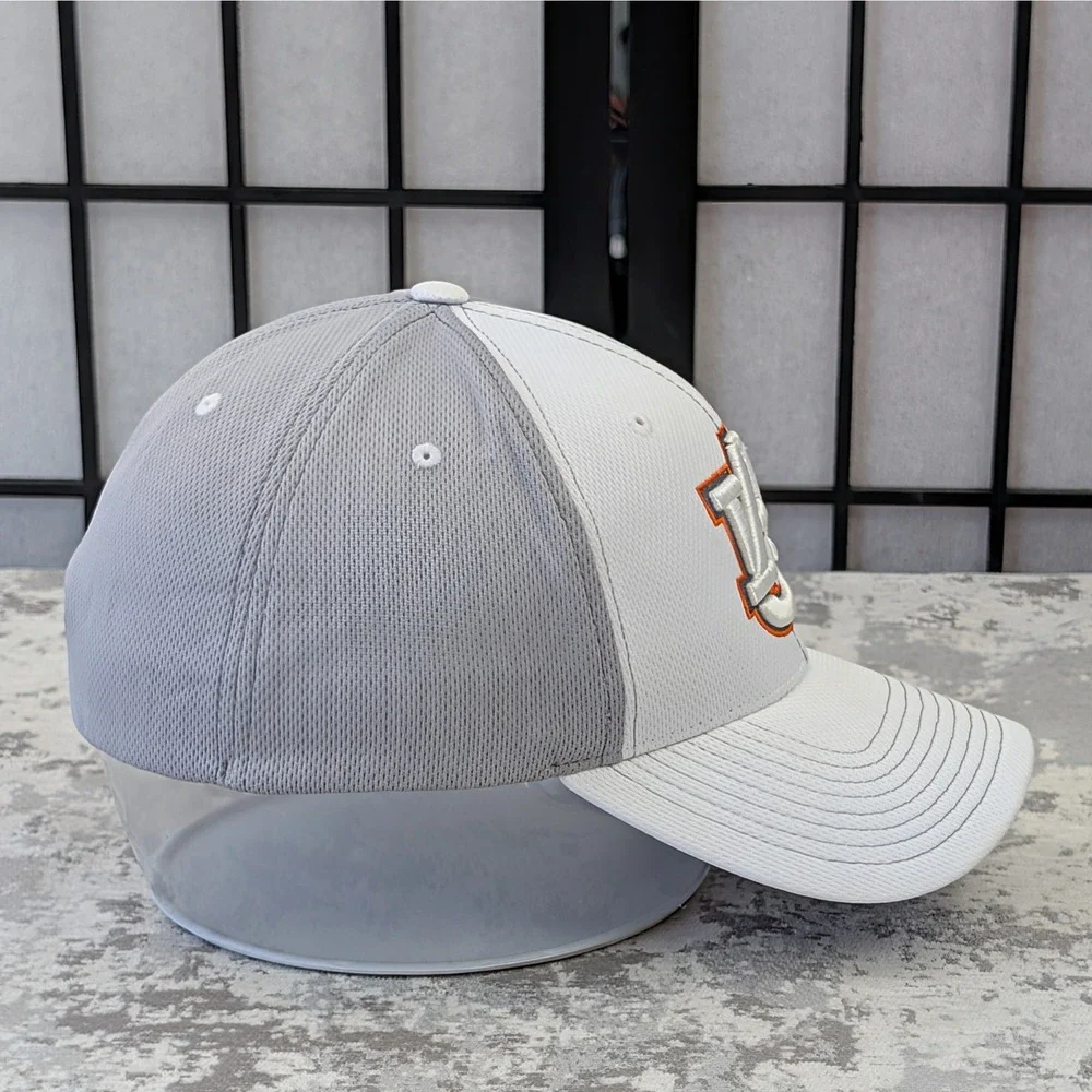 Zephyr Auburn Tigers NCAA Officially Licensed Flex Fit Baseball Cap Hat‎ M L